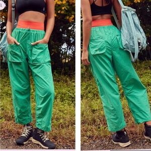 Free People Casual High-Waist Green pants